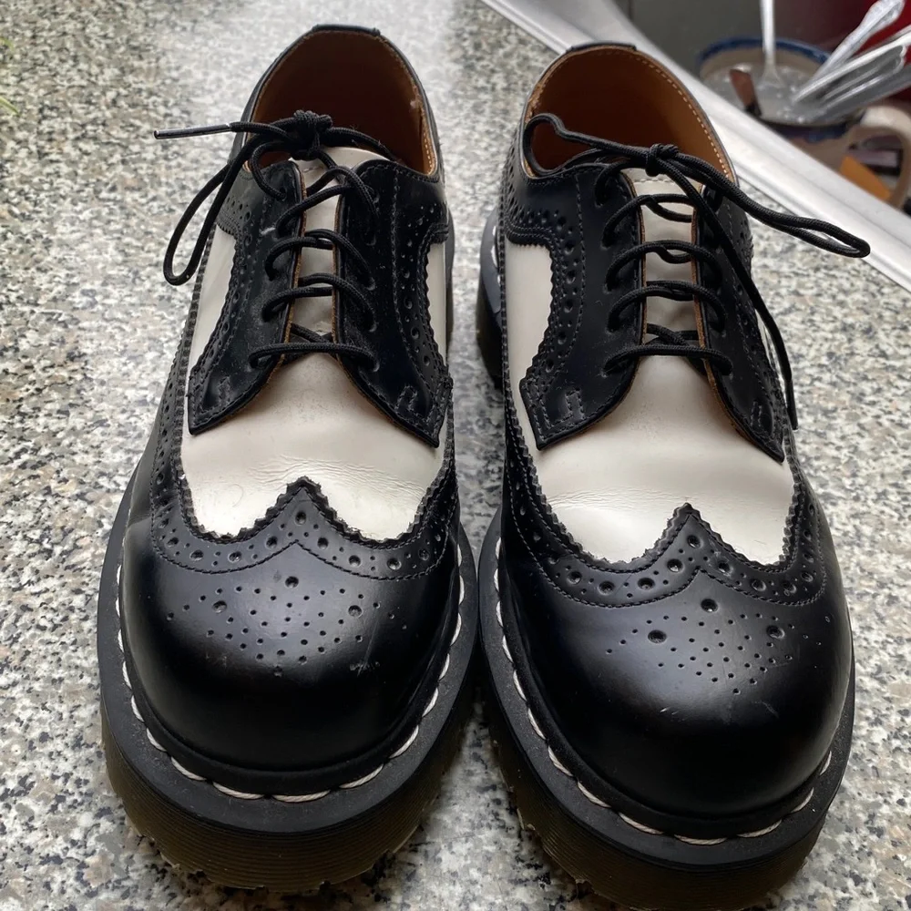 Doc Martens "tuxedo" dress shoes - Picture 2 of 13